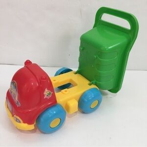 Little kids plastic sand truck toy outdoor beach vehicles toys